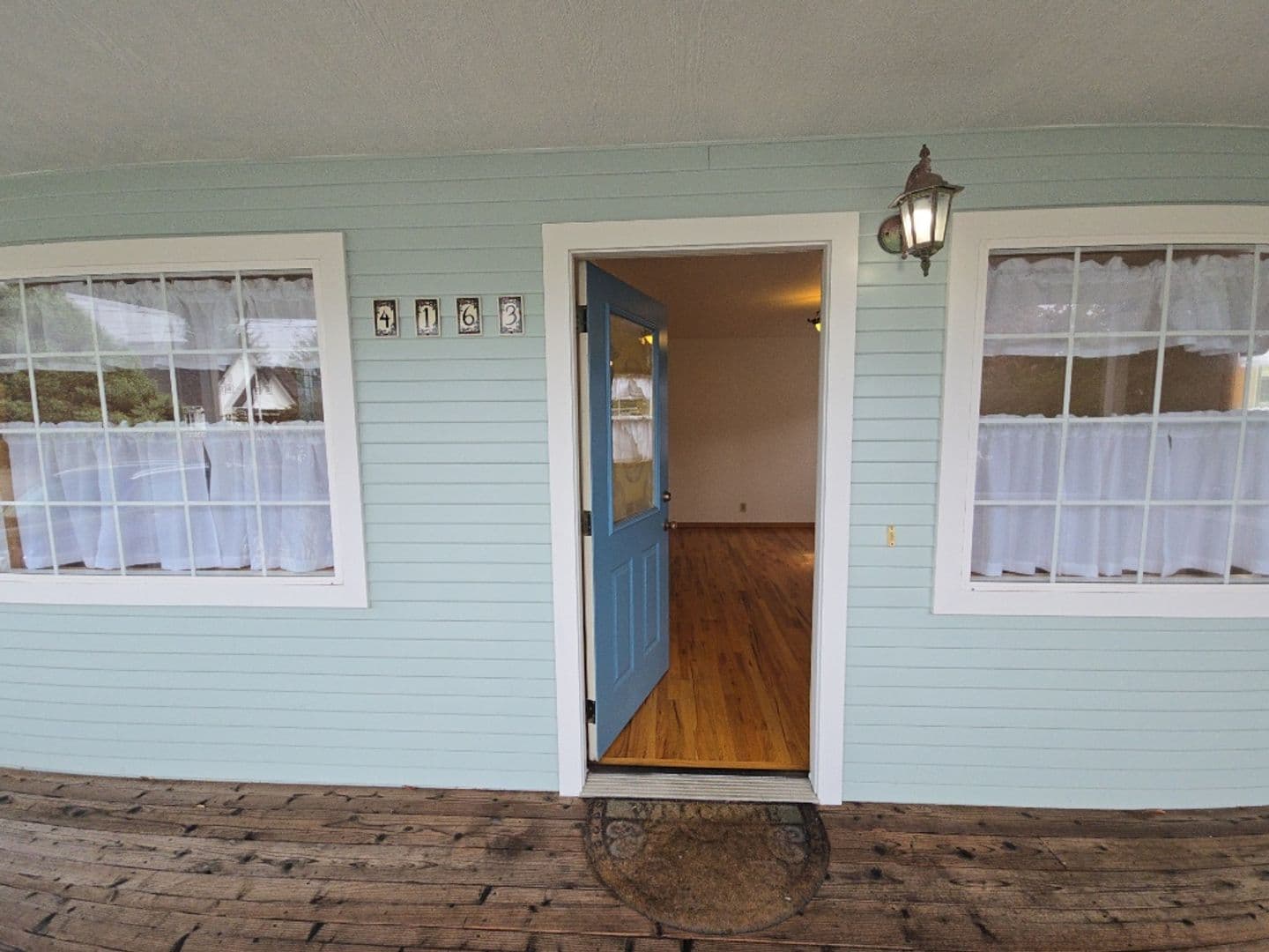 Eureka House: 4163 Williams St.