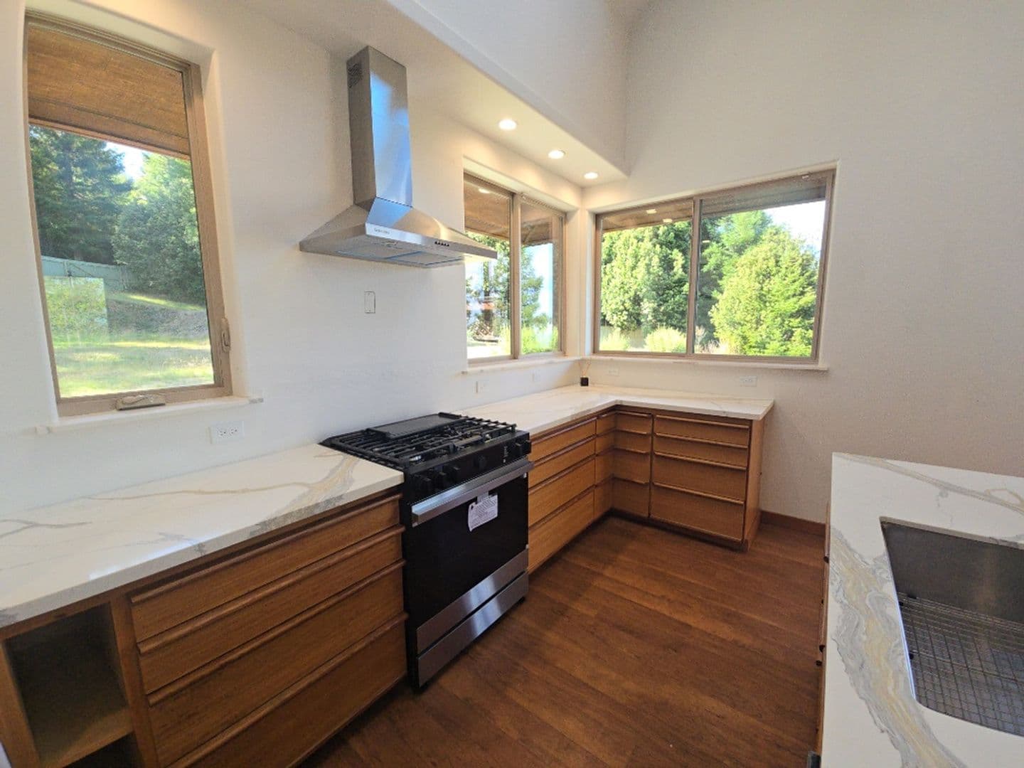 Kneeland House: 5623 Kneeland Rd. [PRM: Andrew]