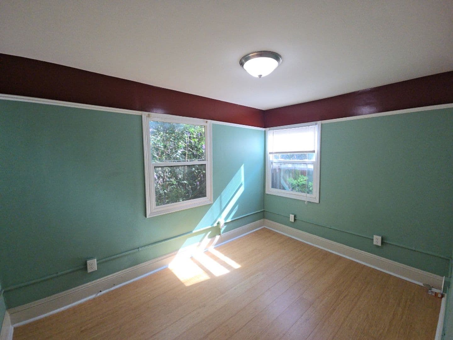 Loleta Apartment: 371 - 373 Montgomery  St