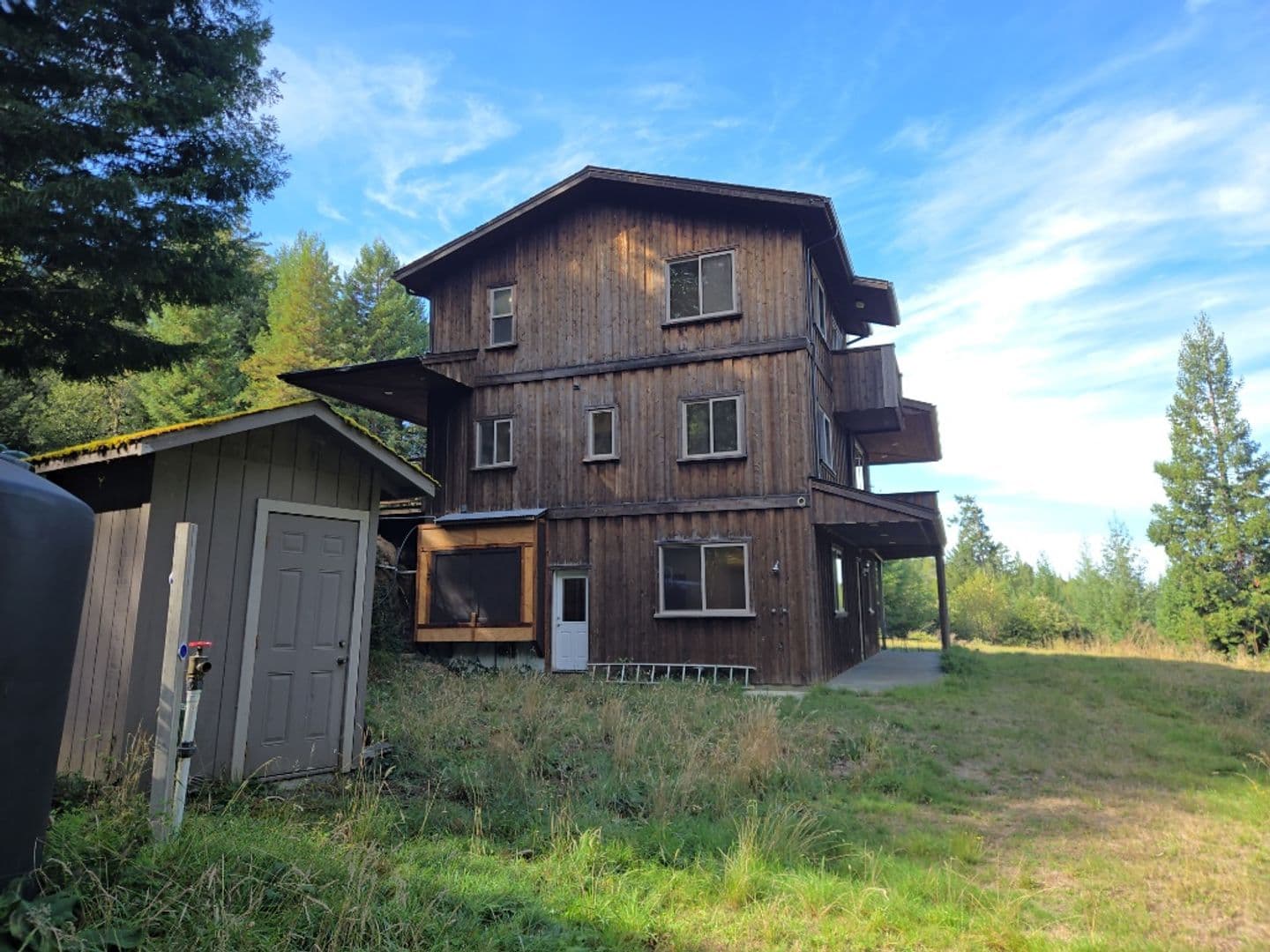 Kneeland House: 5623 Kneeland Rd. [PRM: Andrew]
