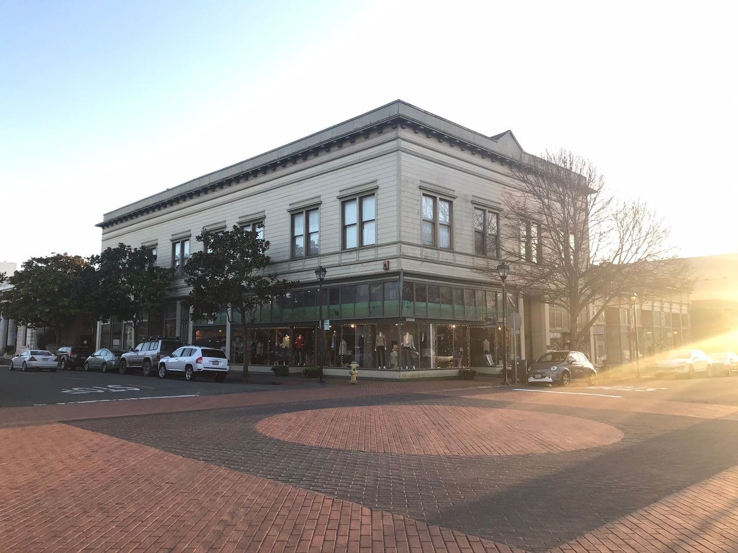 Eureka Apartment: 212 E Street