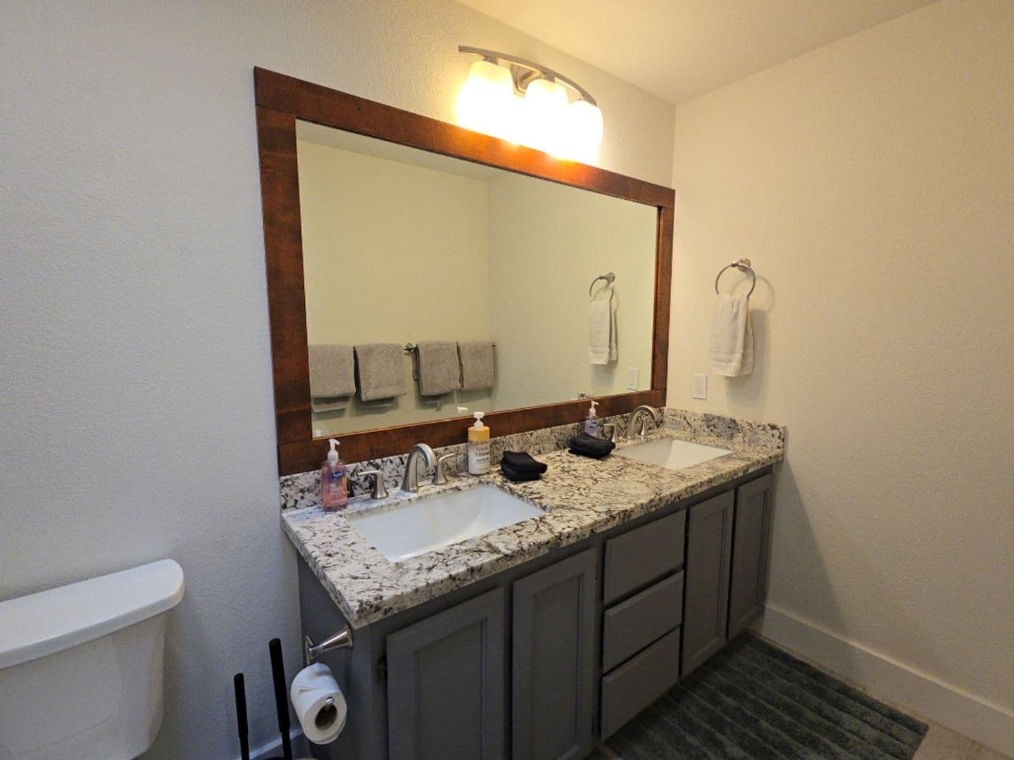 McKinleyville Apartment: 1655 - 1659 Fischer Ave.