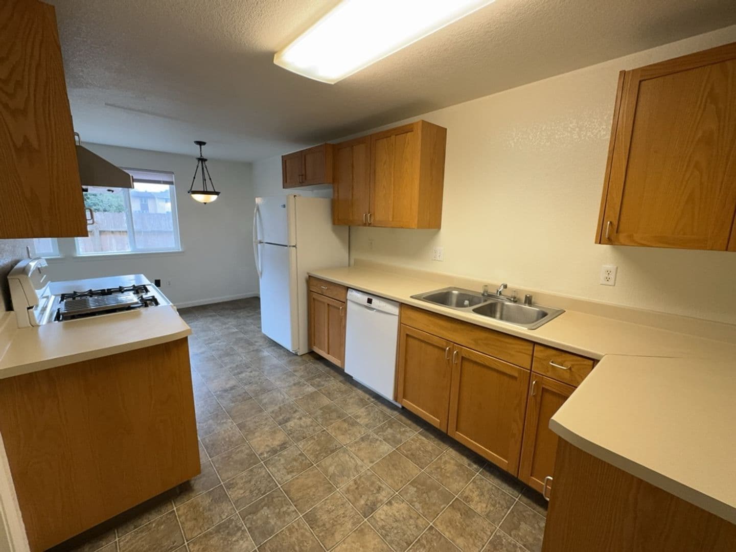 Arcata Townhome: 4539 Valley West Blvd.