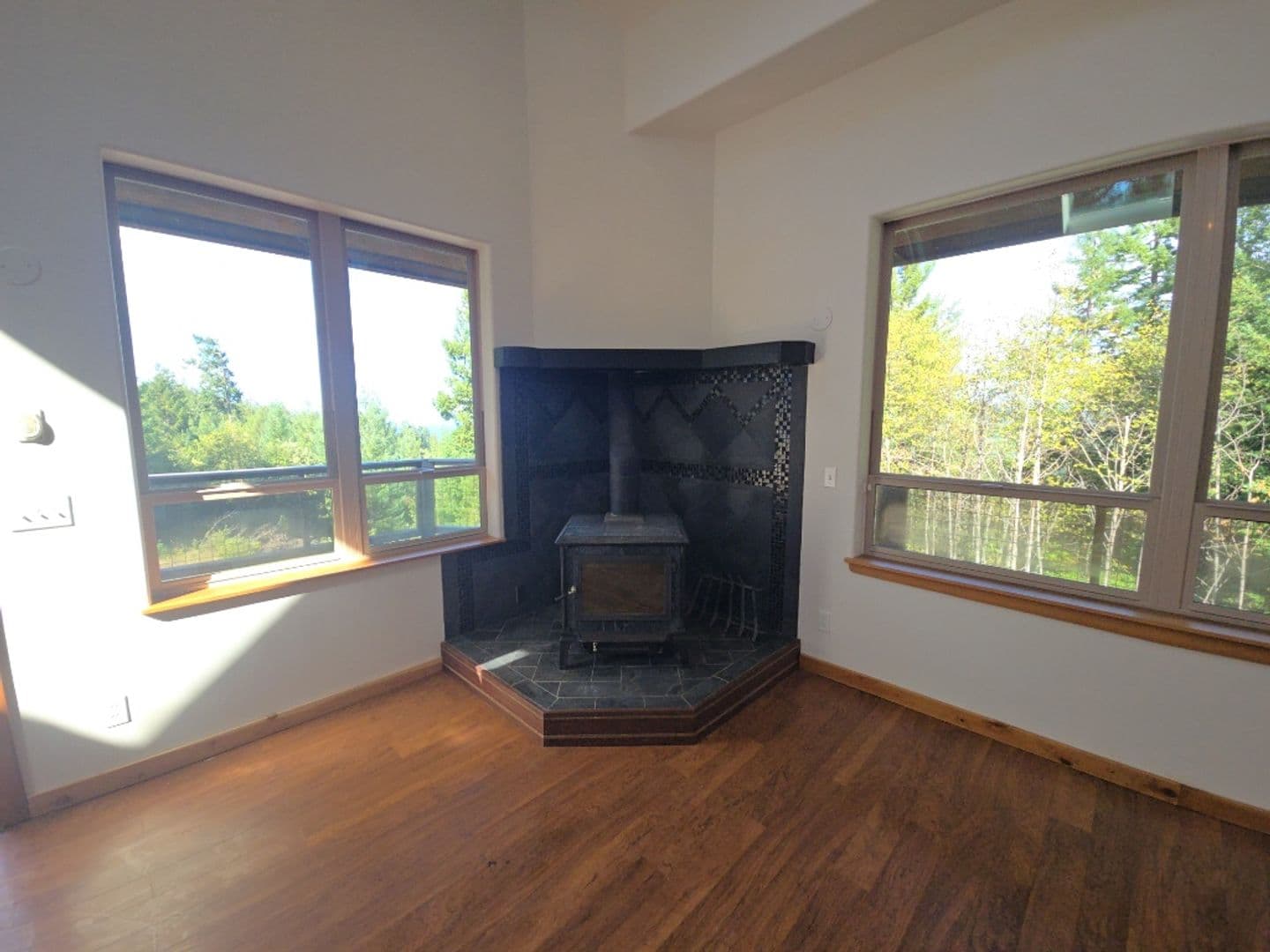 Kneeland House: 5623 Kneeland Rd. [PRM: Andrew]