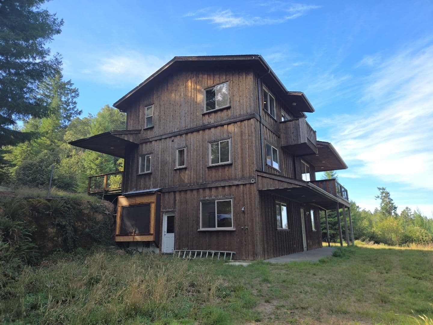Kneeland House: 5623 Kneeland Rd. [PRM: Andrew]