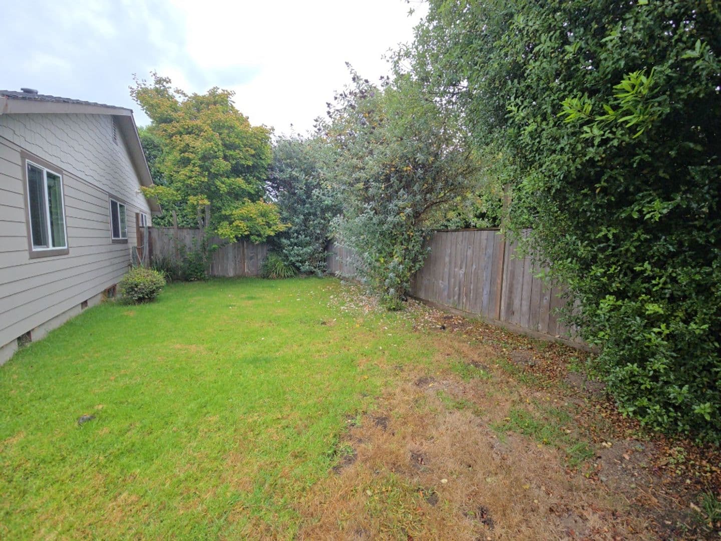 McKinleyville Apartment: 1655 - 1659 Fischer Ave.