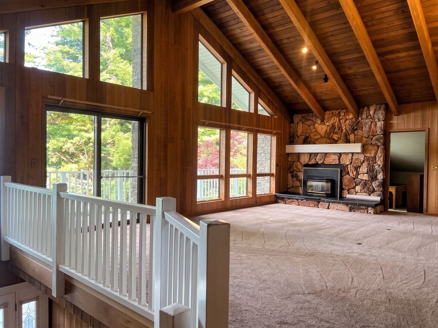 Eureka Apartment: 219 Boyle Drive