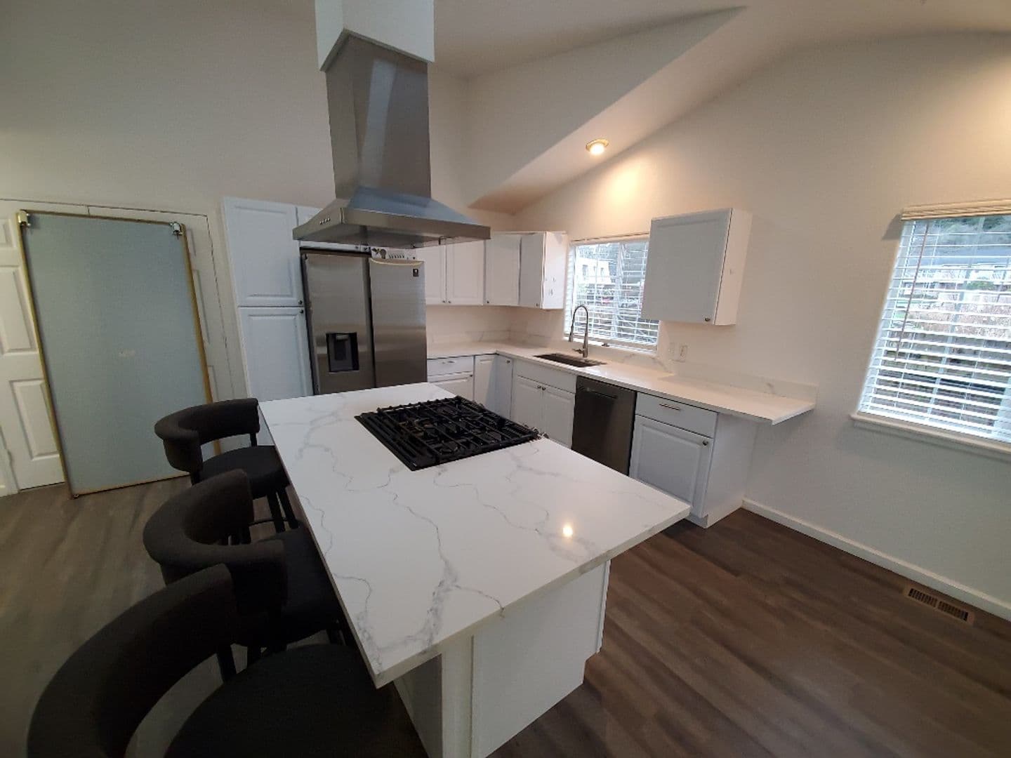 Arcata Apartment: 922 Crescent Way