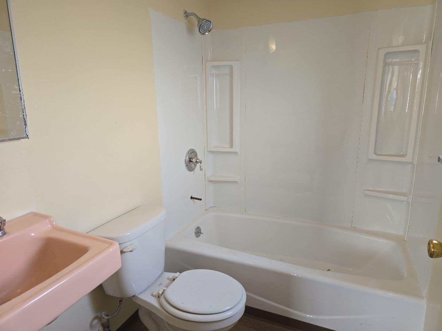 Eureka Apartment: 1335 6th Street
