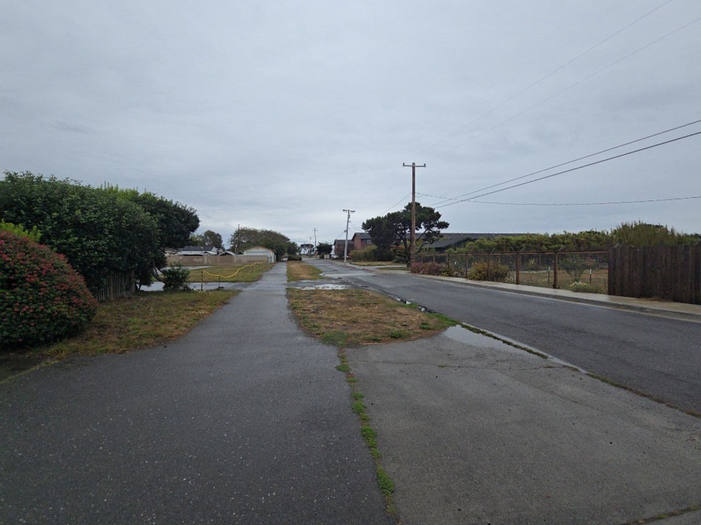 McKinleyville Apartment: 1655 - 1659 Fischer Ave.