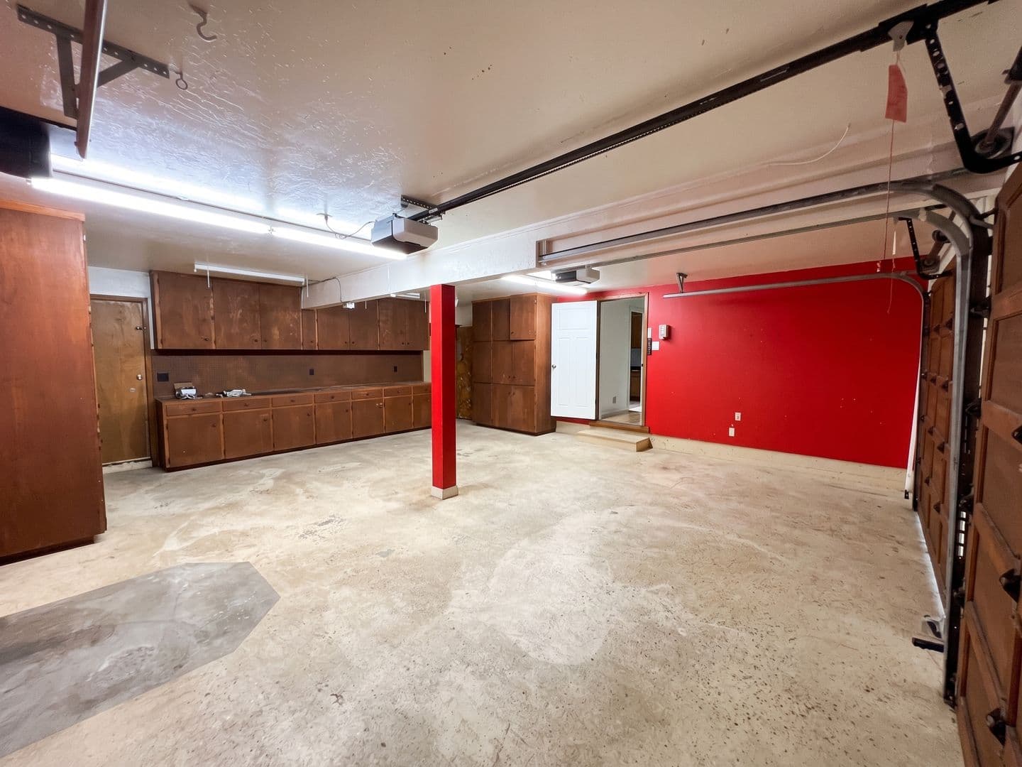Eureka Apartment: 219 Boyle Drive