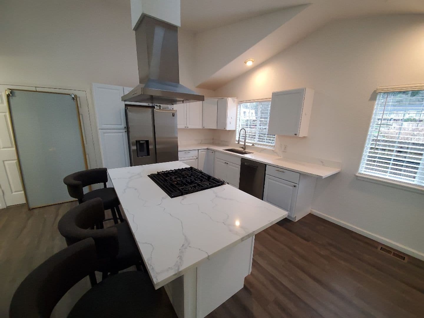Arcata Apartment: 922 Crescent Way