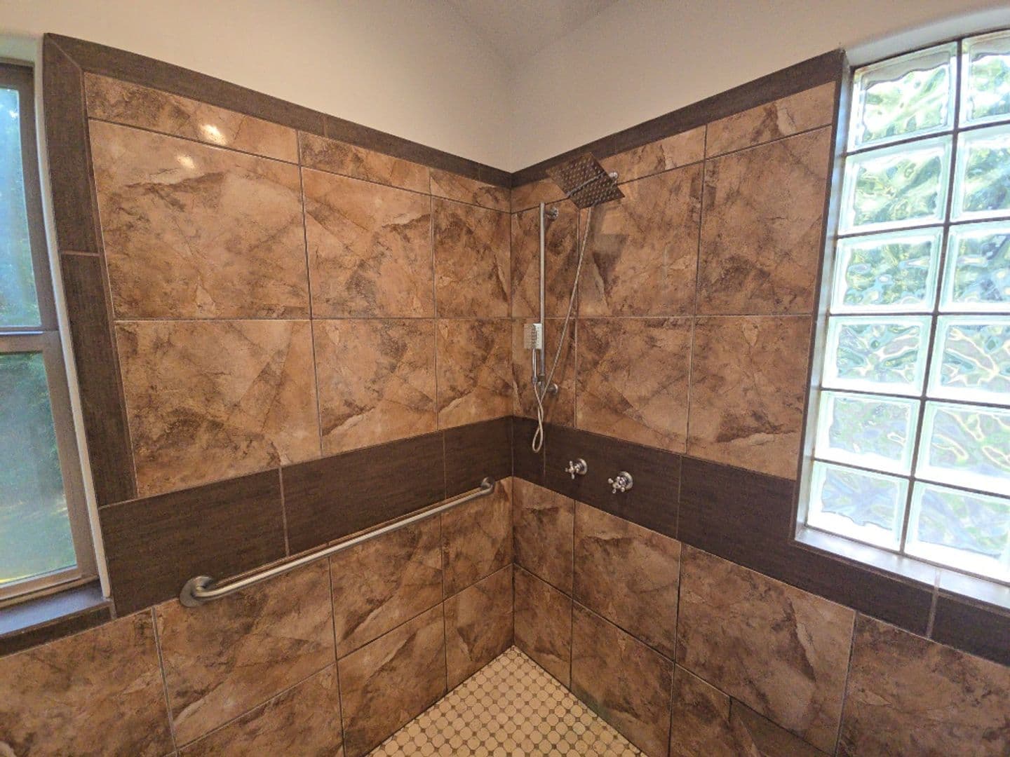 Kneeland House: 5623 Kneeland Rd. [PRM: Andrew]
