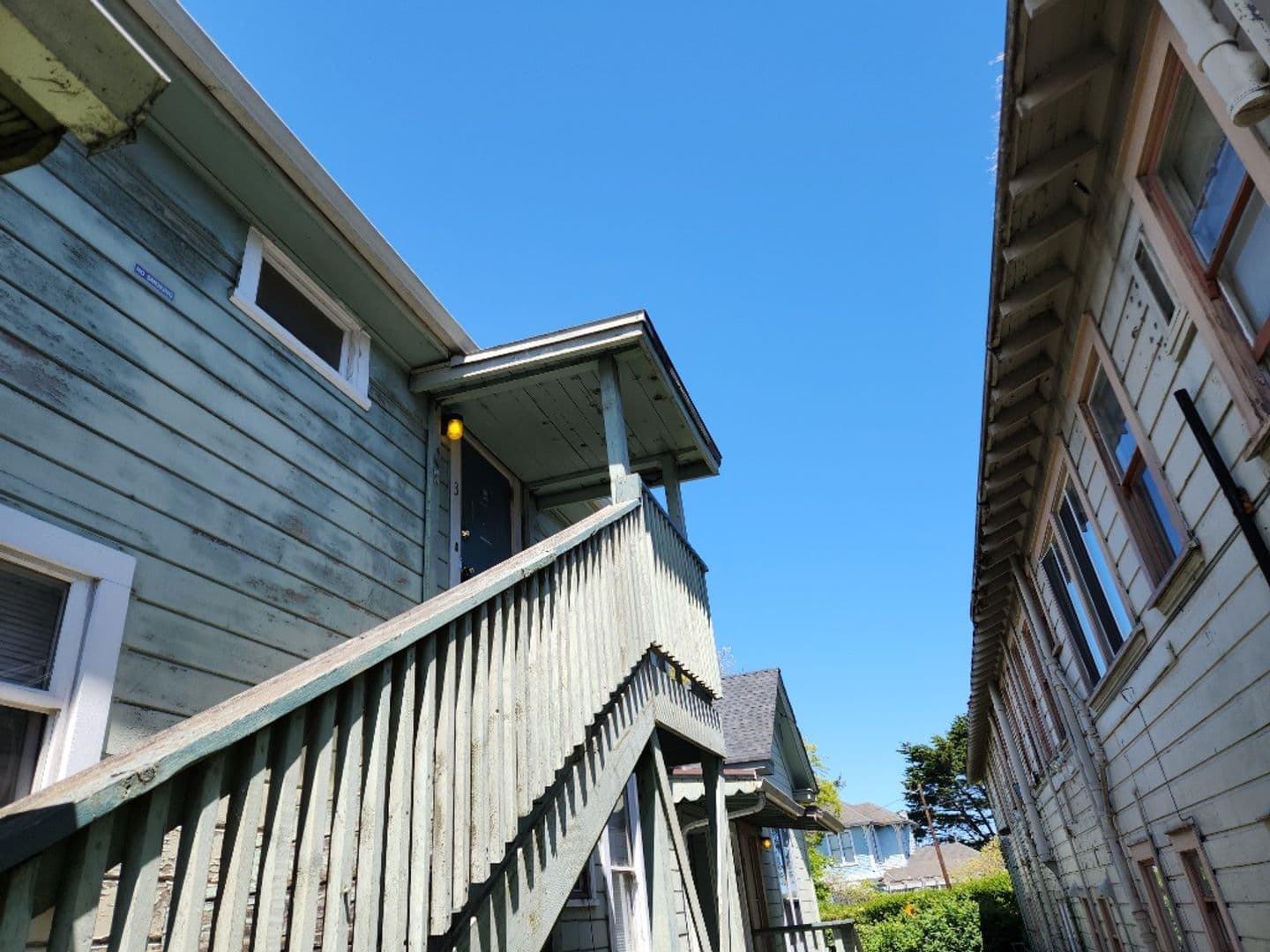 Eureka Apartment: 1443 5th Street
