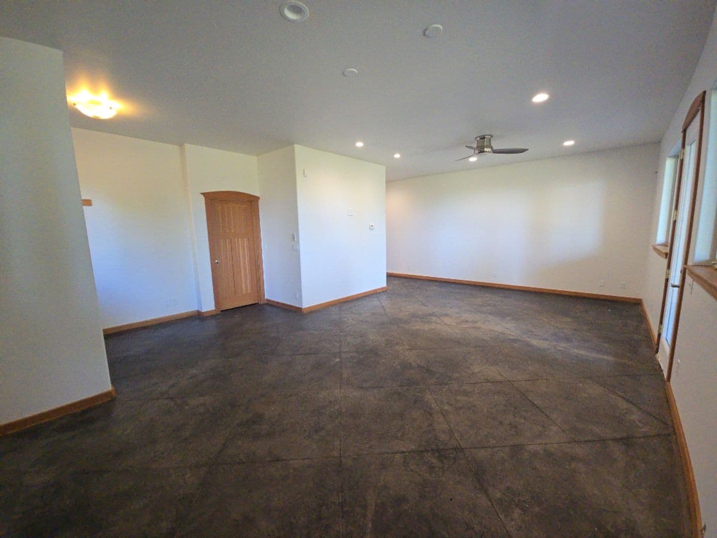 Kneeland House: 5623 Kneeland Rd. [PRM: Andrew]