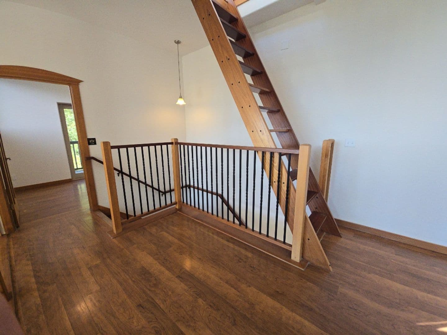 Kneeland House: 5623 Kneeland Rd. [PRM: Andrew]