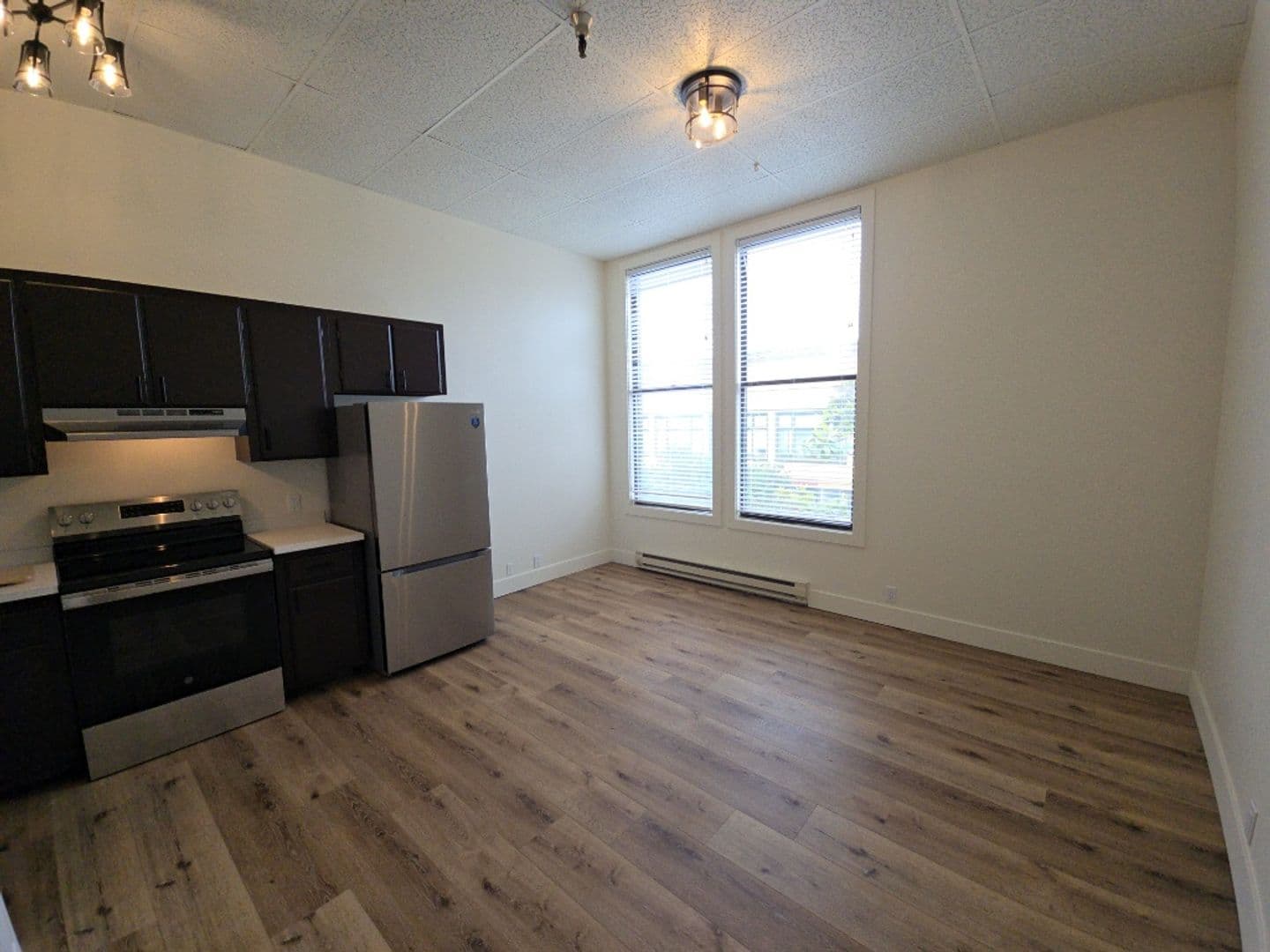 Eureka Apartment: 212 E Street