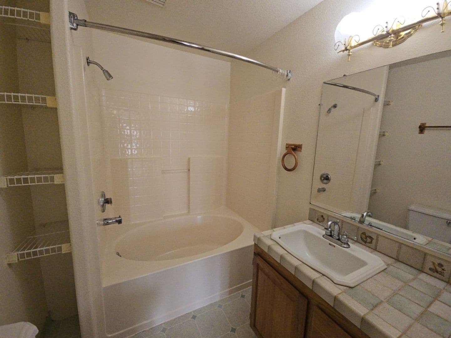 Eureka House: 4163 Williams St.