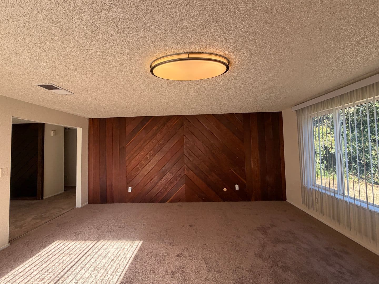 Eureka House: 4333 Walnut Drive