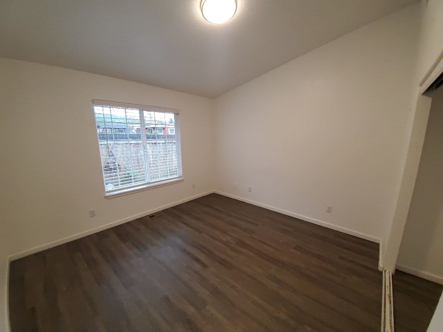 Arcata Apartment: 922 Crescent Way