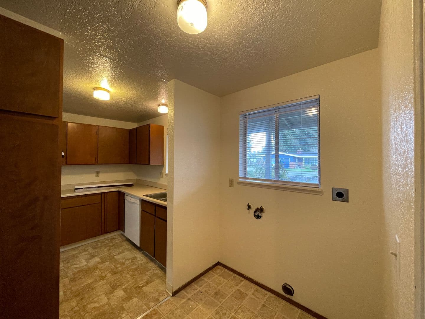 Eureka House: 4333 Walnut Drive