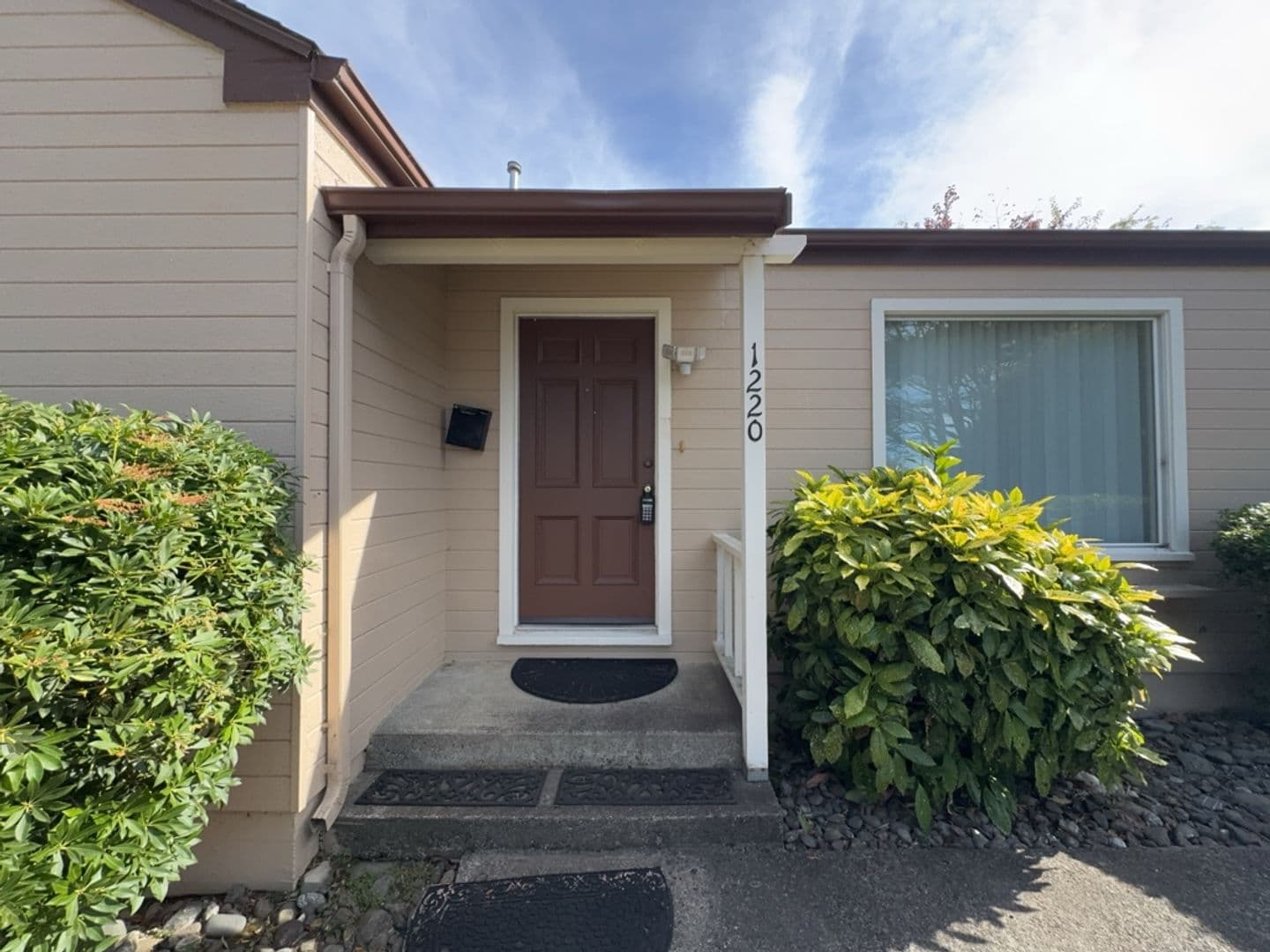 Eureka House: 1220 12th Street