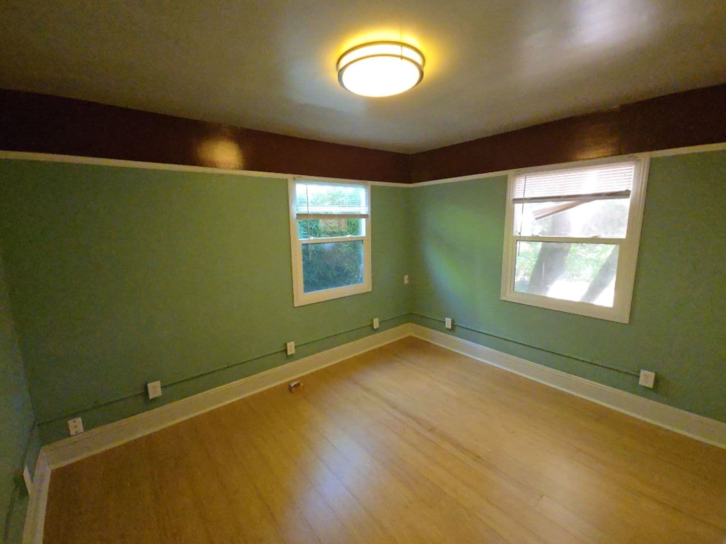 Loleta Apartment: 371 - 373 Montgomery  St