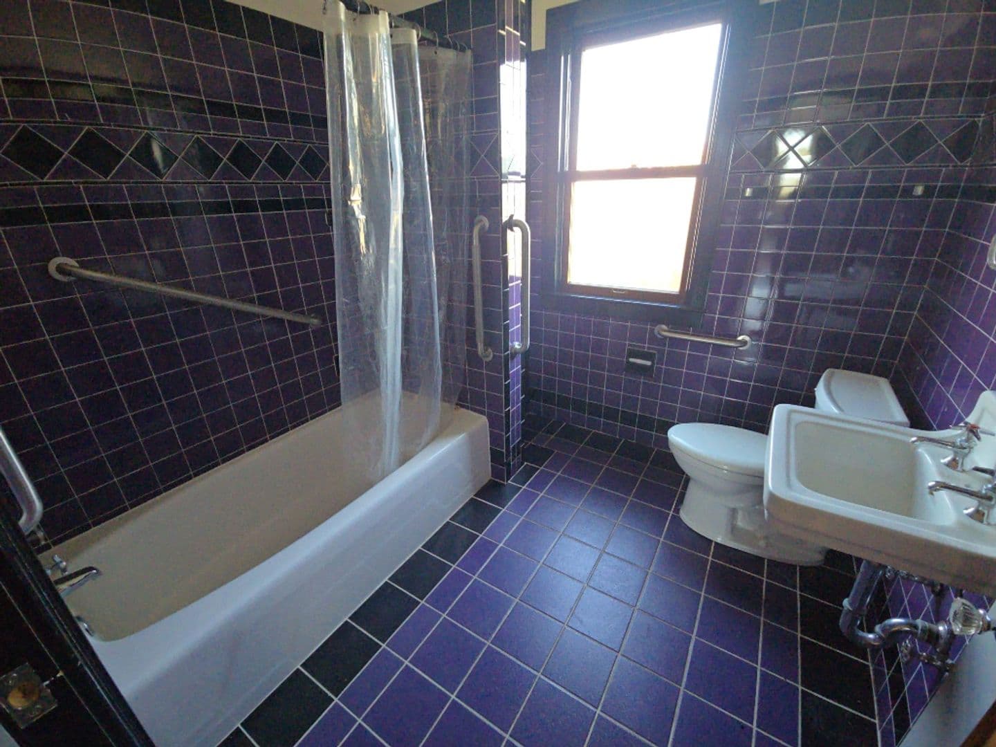 Fortuna House: 2754 Van Duzen St.