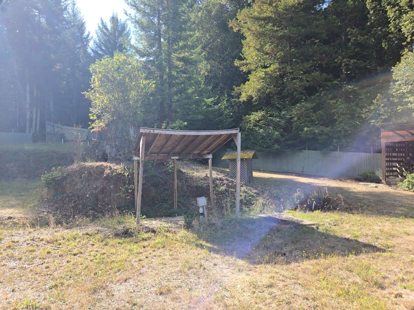 Kneeland House: 5623 Kneeland Rd. [PRM: Andrew]