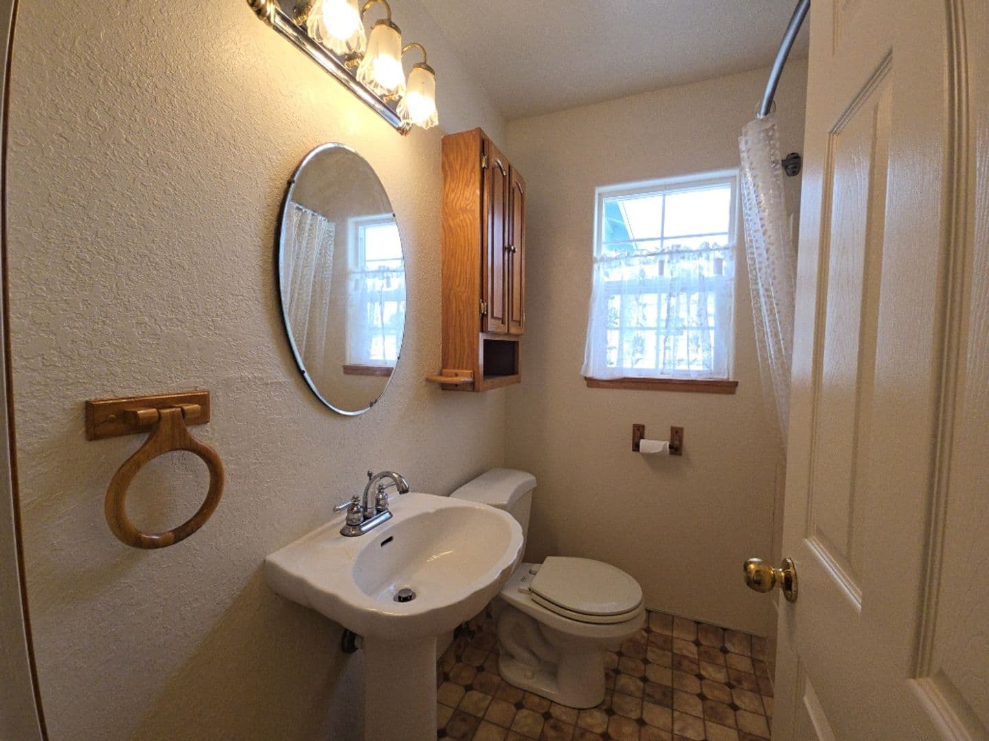 Eureka House: 4163 Williams St.