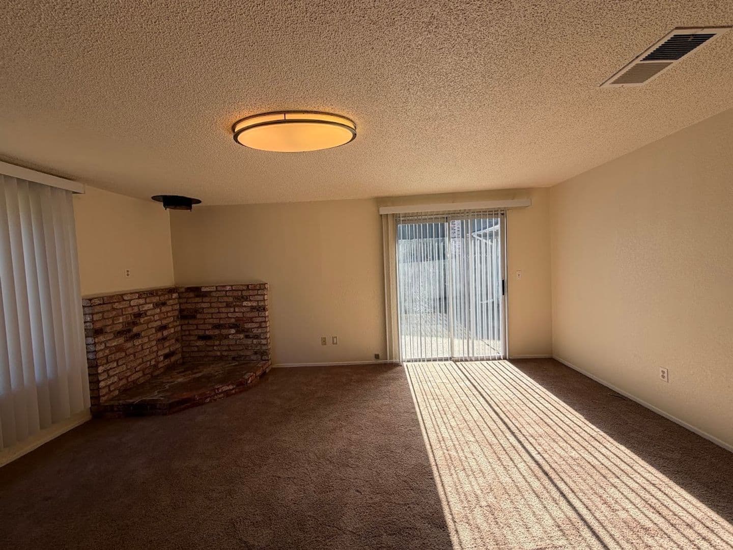 Eureka House: 4333 Walnut Drive