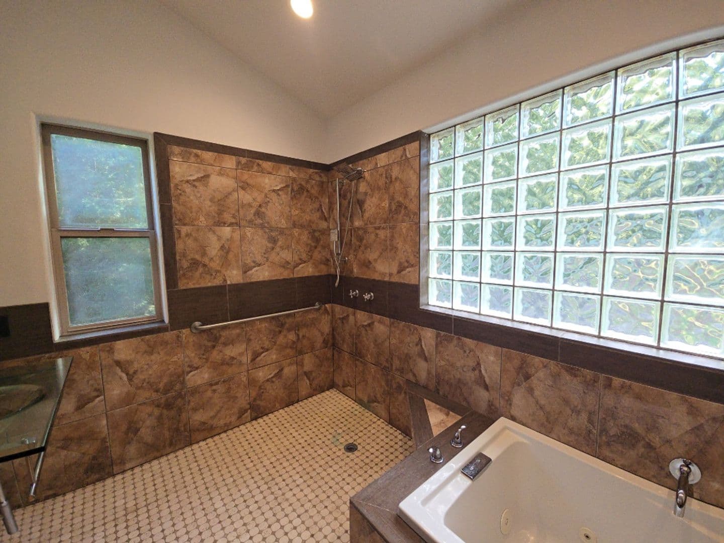 Kneeland House: 5623 Kneeland Rd. [PRM: Andrew]