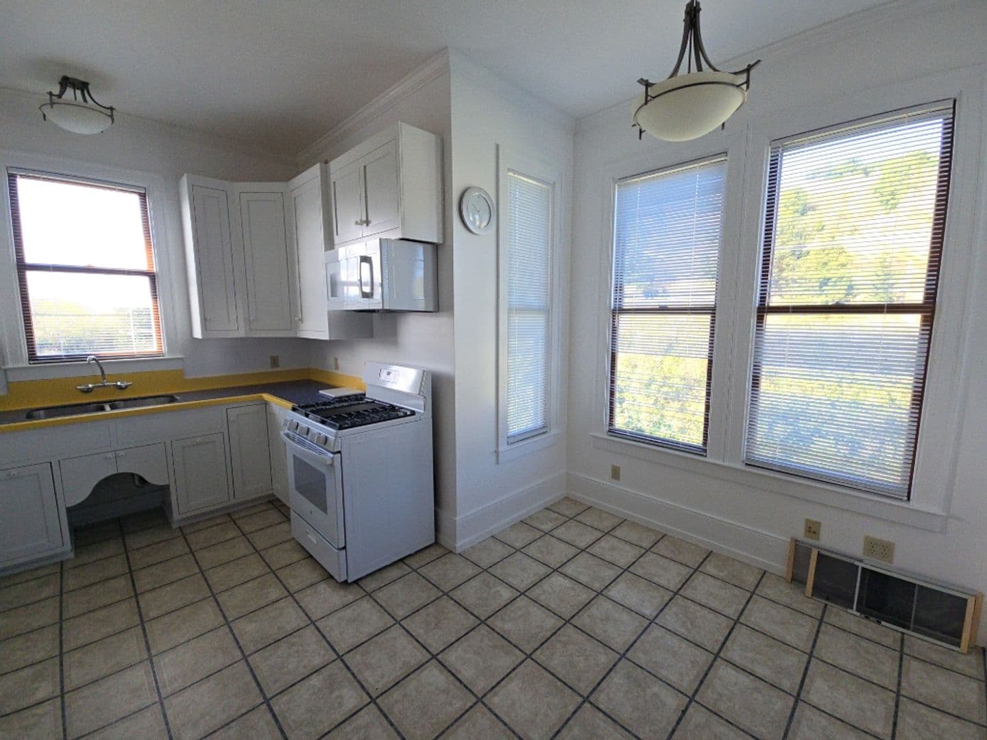 Fortuna House: 2754 Van Duzen St.