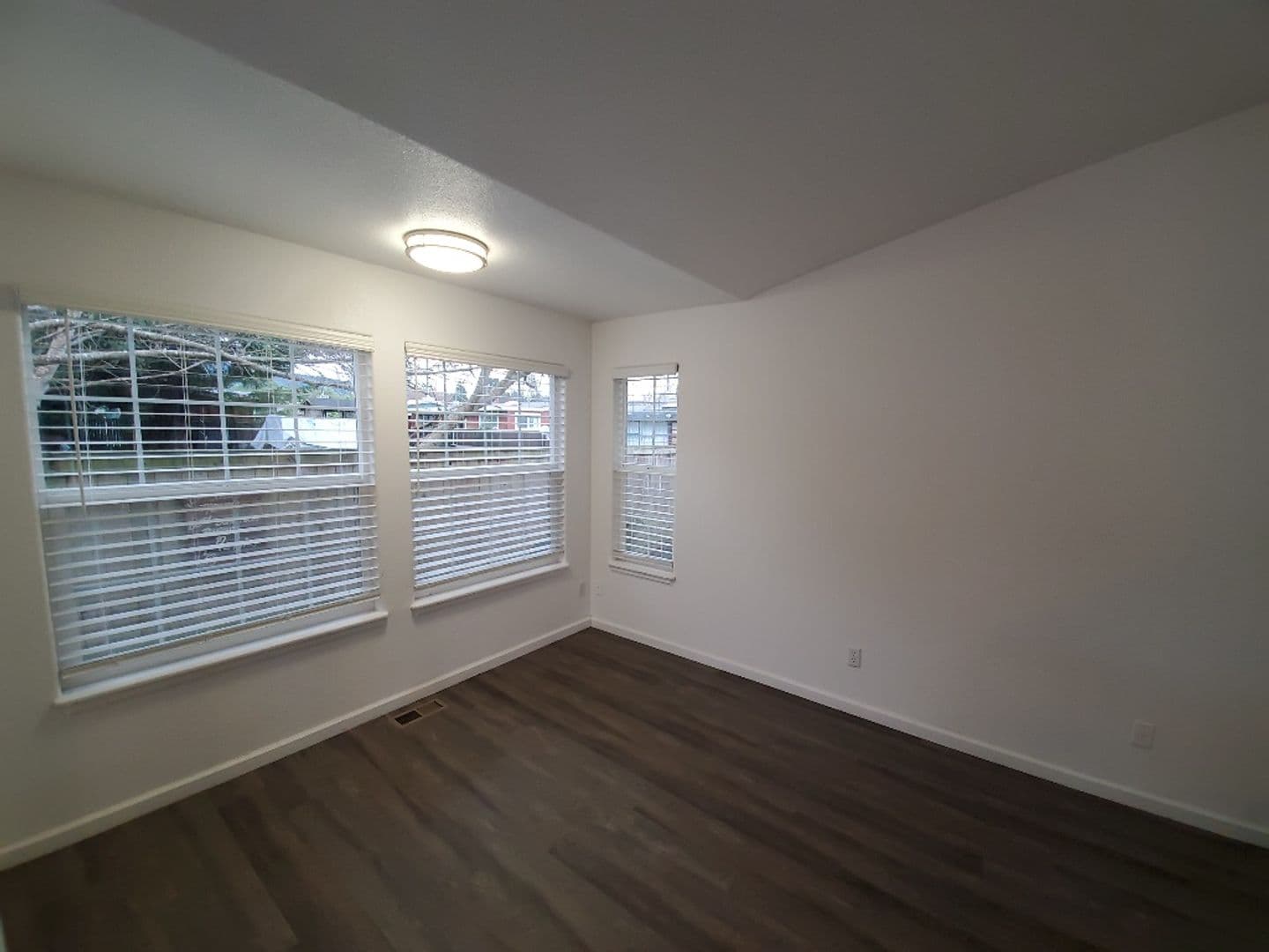 Arcata Apartment: 922 Crescent Way