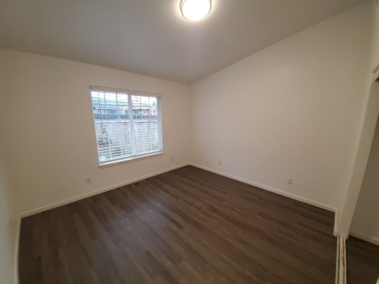Arcata Apartment: 922 Crescent Way