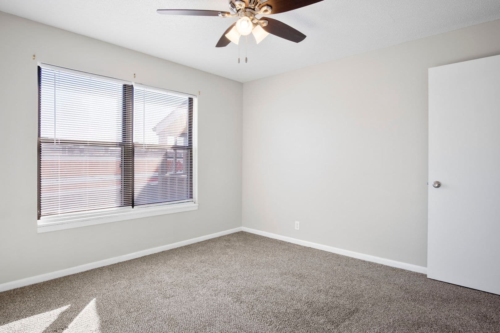 Excelsior Springs Apartment: 1800 W. Jesse James Rd
