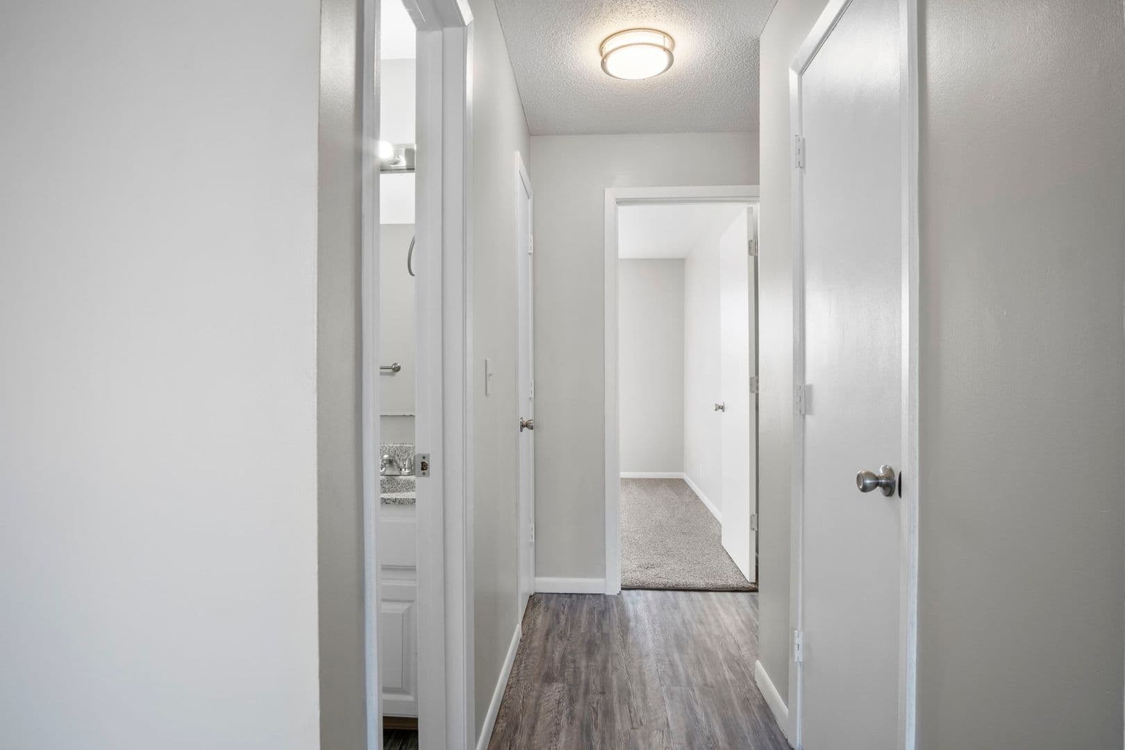 Excelsior Springs Apartment: 1800 W. Jesse James Rd