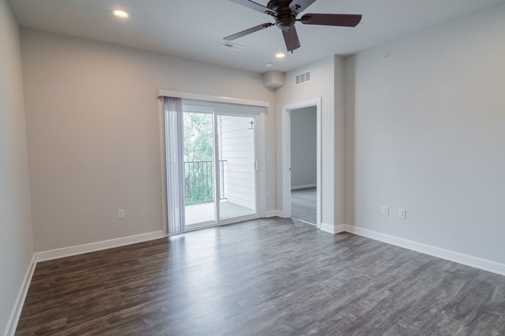 Tonganoxie Apartment: 151 Cox St.