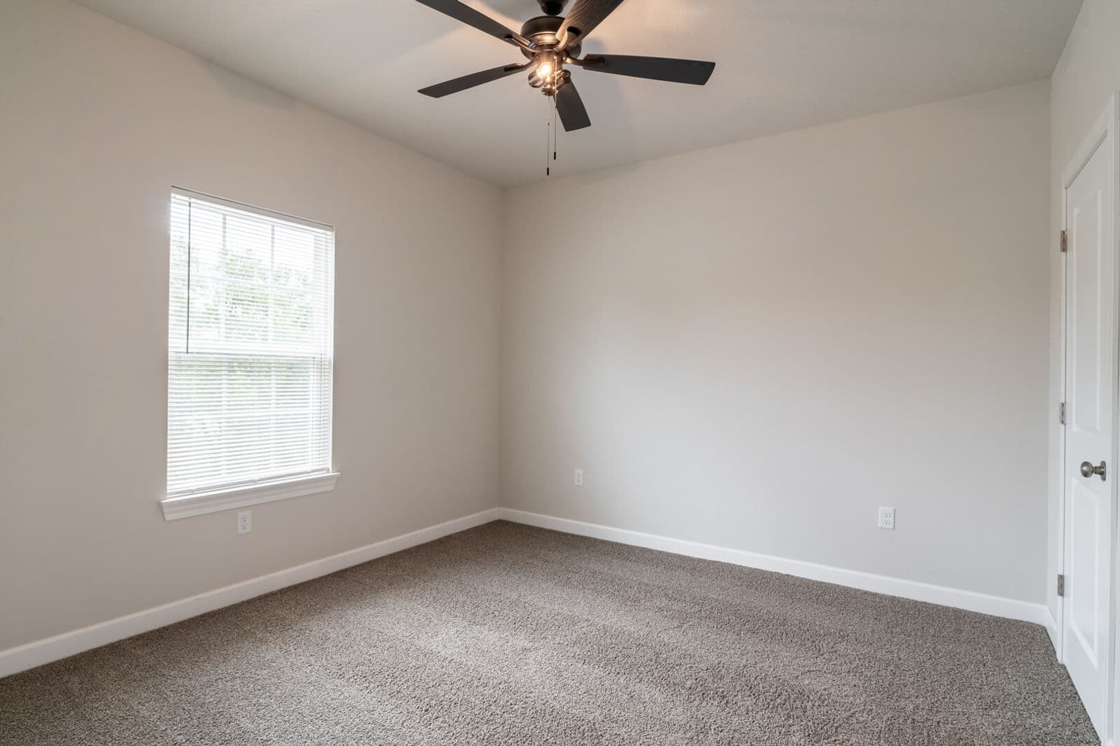 Tonganoxie Apartment: 151 Cox St.