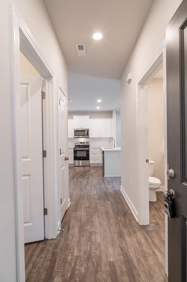 Tonganoxie Apartment: 151 Cox St.