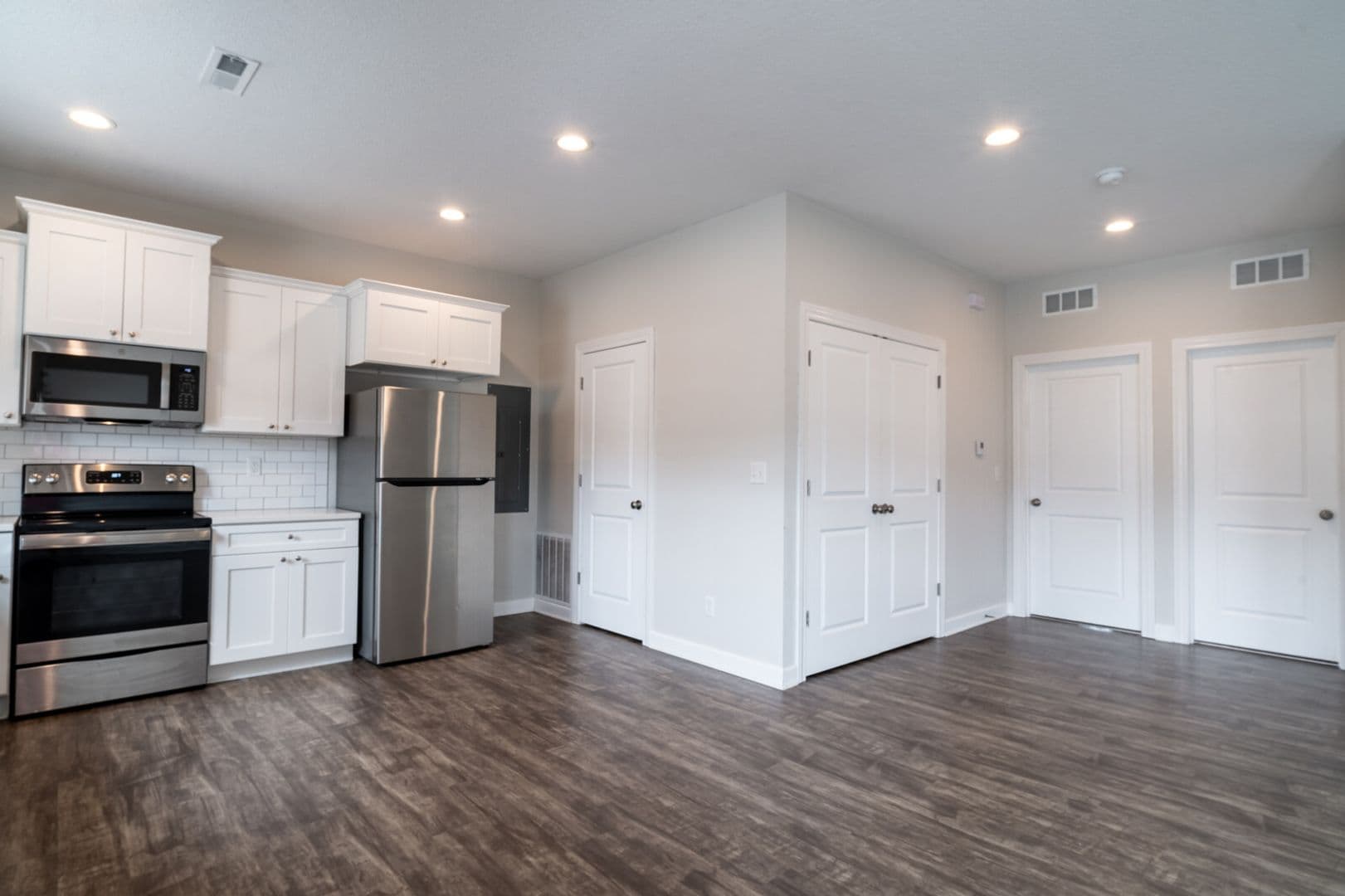 Tonganoxie Apartment: 151 Cox St.