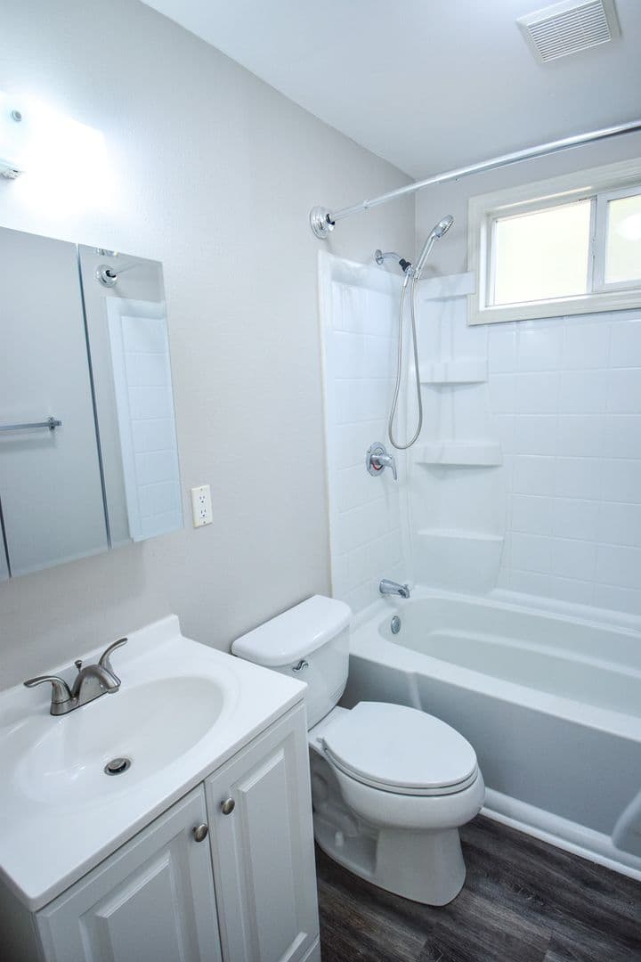 Portland Apartment: 6730 & 6740 SW Canyon Road