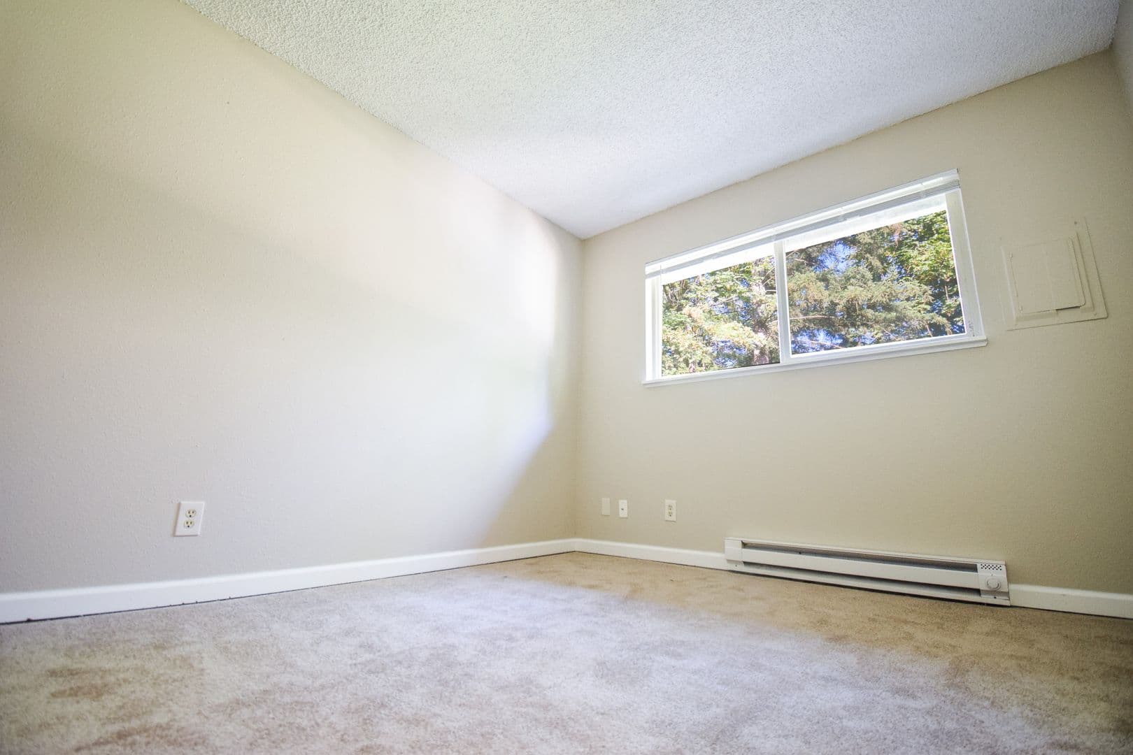 Wilsonville Apartment: 9425 SW Tauchman Street