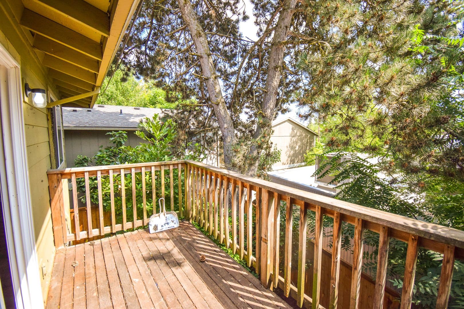Portland Apartment: 3930 SW Plum St. 1-3 & 3940 SW Plum St.  1-8