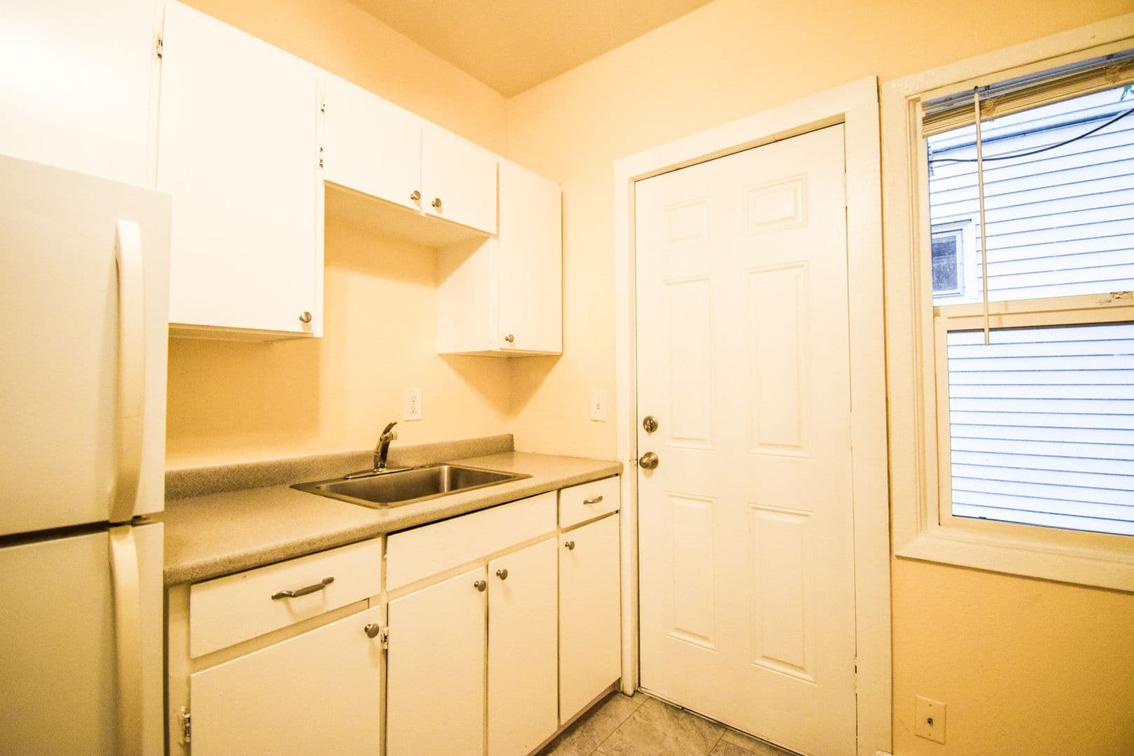Portland Apartment: 1724 NE Killingsworth St.