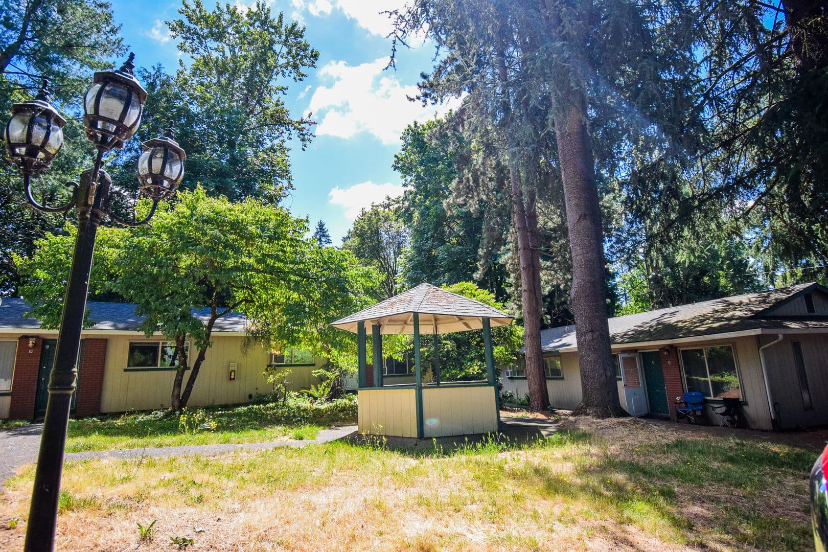 Wilsonville Apartment: 9425 SW Tauchman Street