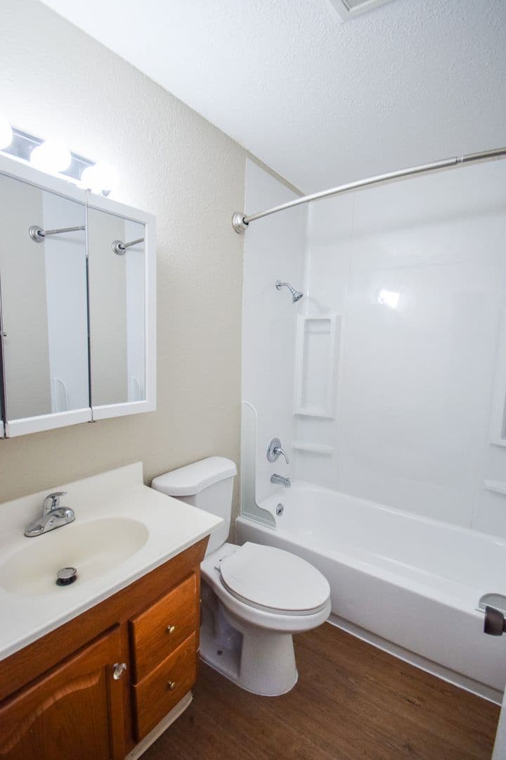 Wilsonville Apartment: 9425 SW Tauchman Street