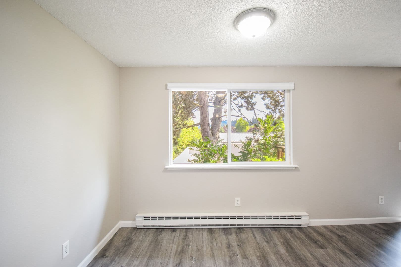 Portland Apartment: 3930 SW Plum St. 1-3 & 3940 SW Plum St.  1-8
