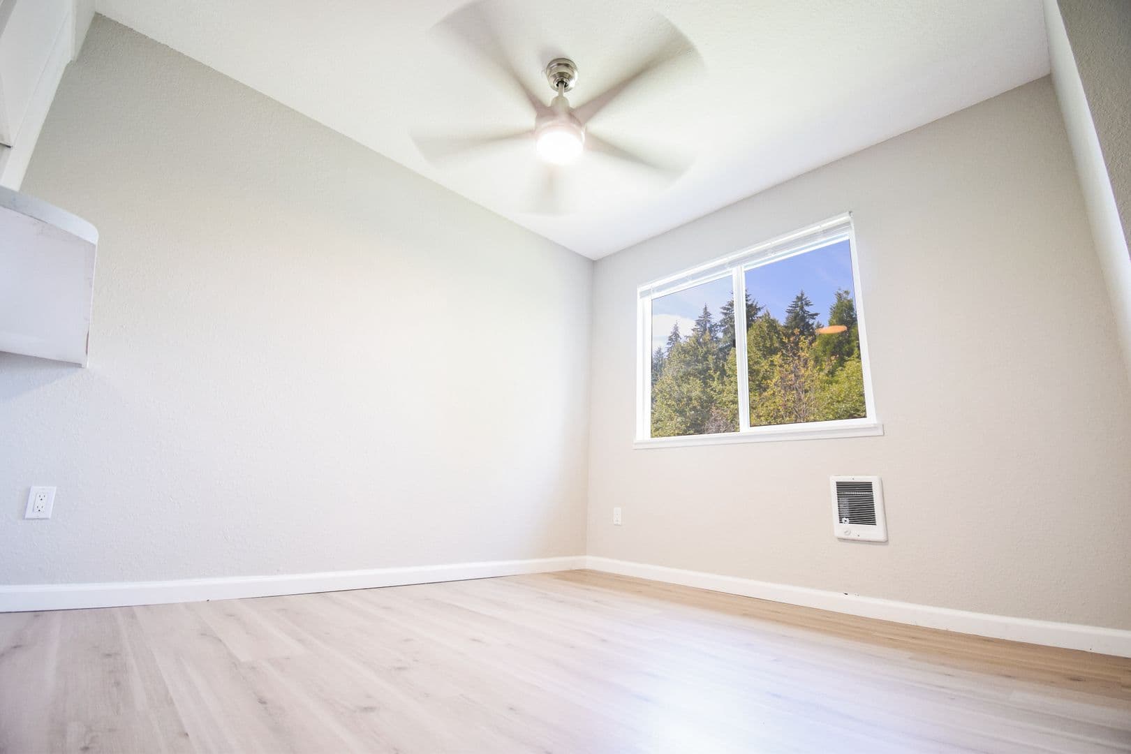 Beaverton House: 9515 SW 146th Terrace C-2