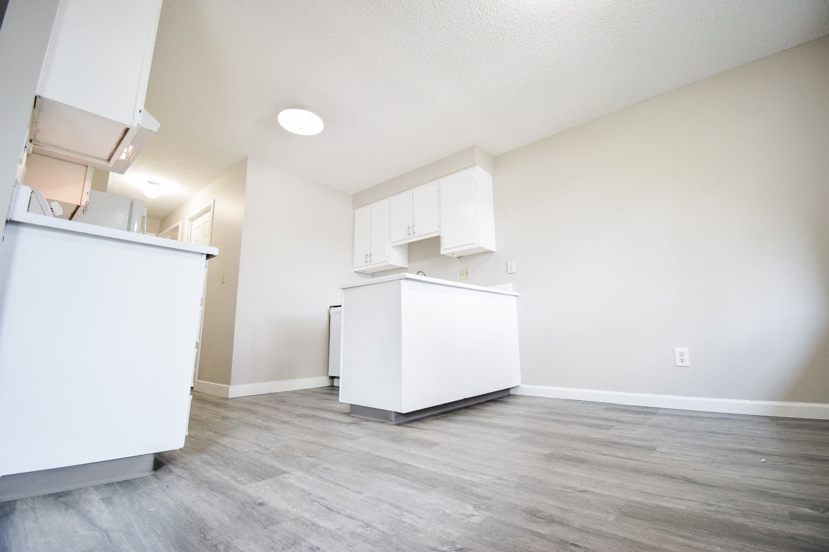 Portland Apartment: 3930 SW Plum St. 1-3 & 3940 SW Plum St.  1-8